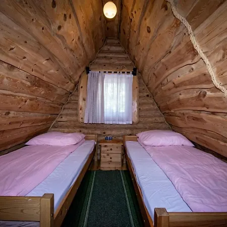 Pod Grzybkiem Station touristique